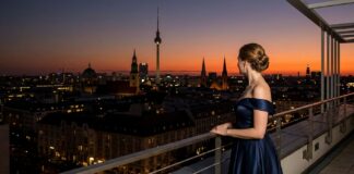 Berlin VIP Busty Escorts: Luxury Companionship
